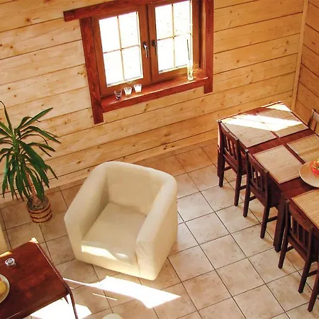 Amazing Home In Mscice With Wifi Holiday home Podamirowo