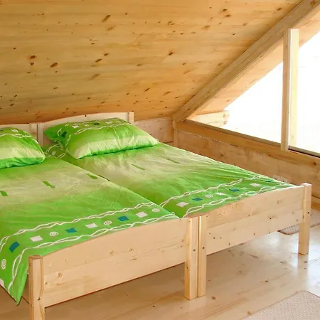 Amazing Home In Mscice With Wifi Podamirowo